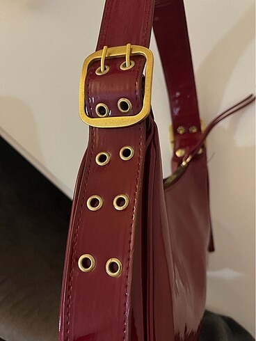  Beden bordo rugan kol çantası