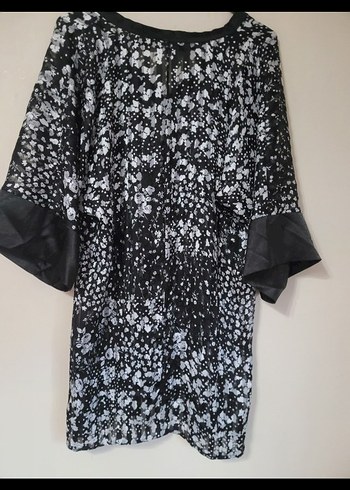 G 538 V Yaka Siyah Gri Batik Desenli Salaş Bluz - Görsel 4