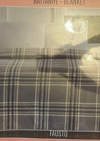 Taç Gri Ekoseli Baskılı Nevresim Takımı - Görsel 3