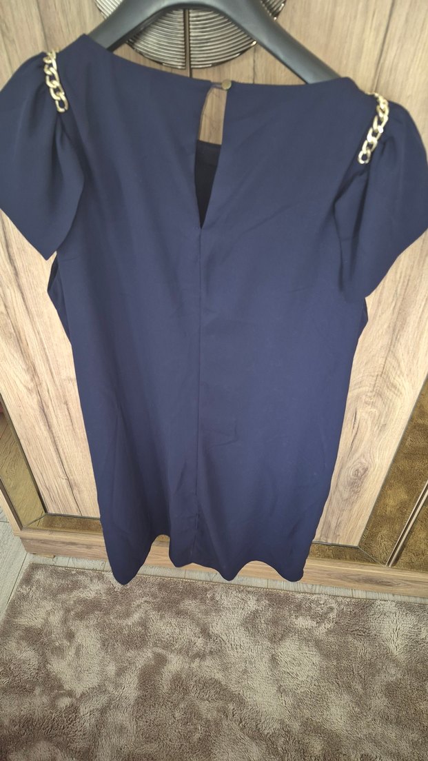 Zincir Detaylı Kısa Kollu Midi Lacivert Elbise - Görsel 3