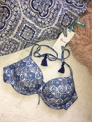 Penti bikini üstü