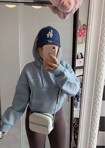 Bebe mavi crop sweatshirt