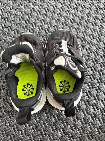 19 Beden Nike spor ayakkabı