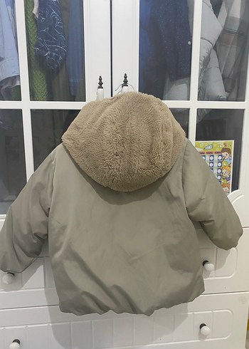 Zara Çocuk Kapüşonlu Bej Kürklü Mont - Görsel 3