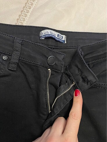 38 Beden siyah Renk Siyah Jean Pantolon