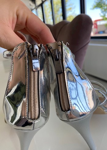 Metalik Stiletto Topuklu Kemerli Kadın Abiye Ayakkabı - Görsel 5