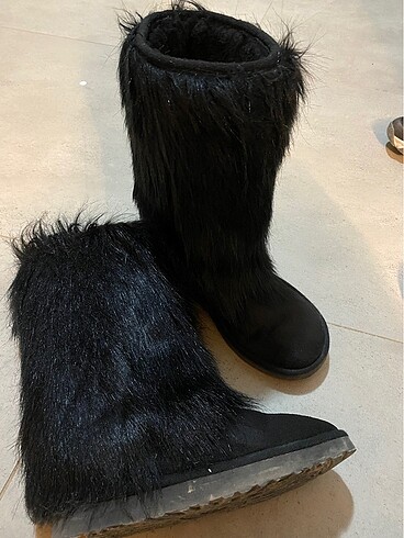 Ugg ayakkabı