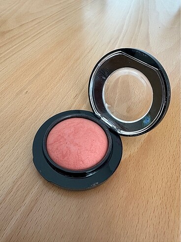 MAC MAC Allık Like Me Love Me