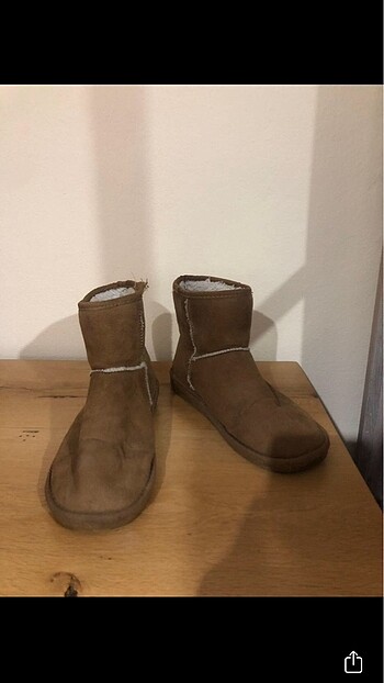 Ugg bot