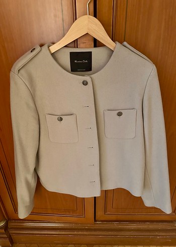 Massimo Dutti Bej Kısa Düğmeli Kadın Yün Ceket