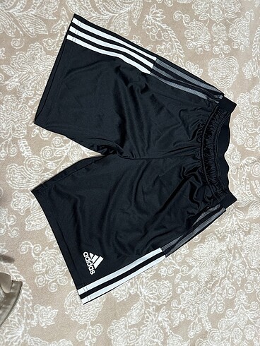 Adidas erkek şort