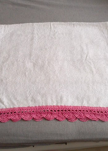 Pembe Nakışlı Havlu - Görsel 2