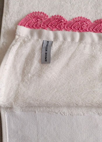 Pembe Nakışlı Havlu - Görsel 3