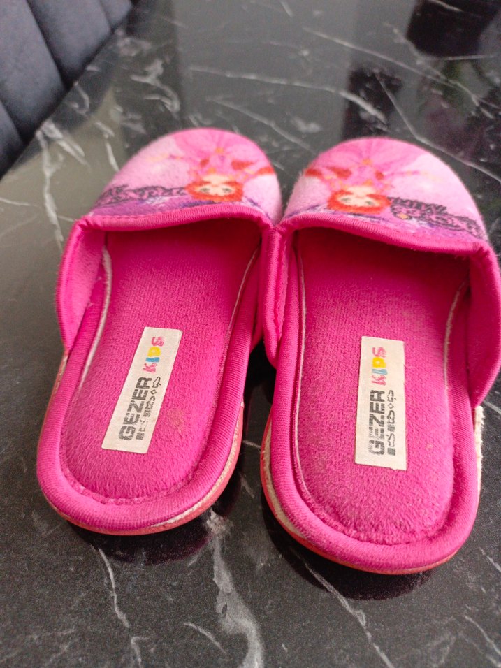 Kız Çocuk Pembe Desenli Sıcak Terlik Velcro - Görsel 2