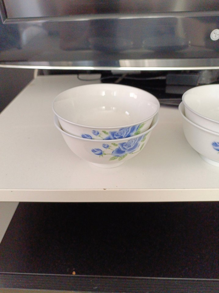 Çiçek Desenli Beyaz Renkli Kaseler - Görsel 2