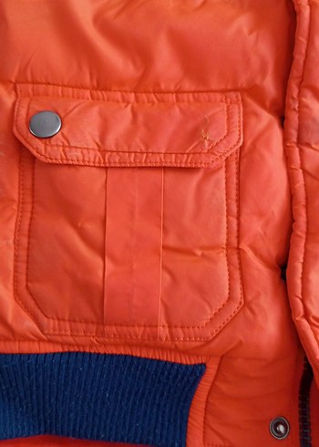 Turuncu Kapüşonlu Erkek Çocuk Montu - Görsel 3