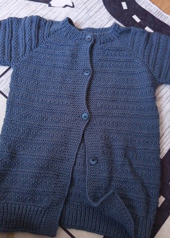 Erkek Çocuk Gri Örgü Hırka - Görsel 2