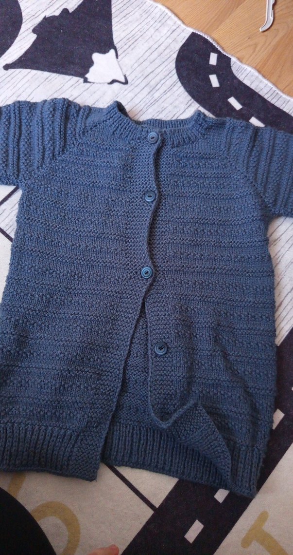 Erkek Çocuk Gri Örgü Hırka - Görsel 2