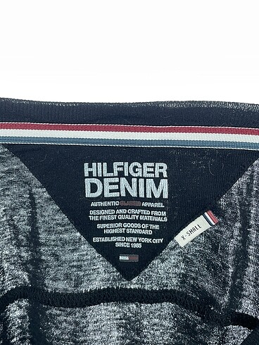 xs Beden siyah Renk Tommy Hilfiger T-shirt %70 İndirimli.