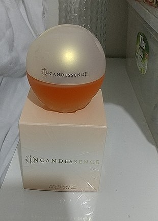 avon incandensence 50 ml