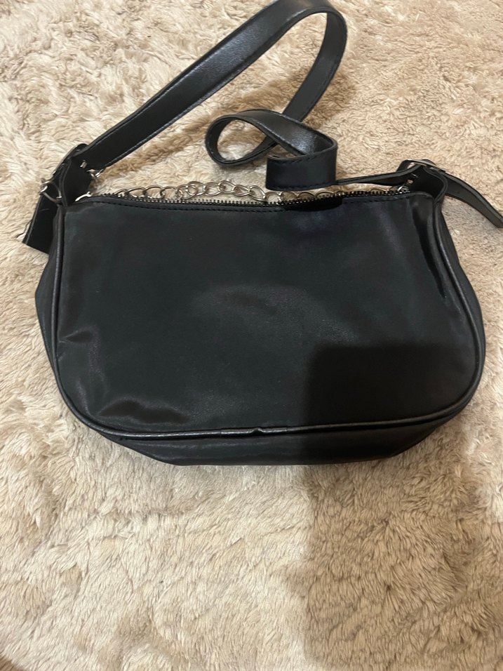 Zincir Detaylı Siyah Kadın Kol Çanta - Görsel 2