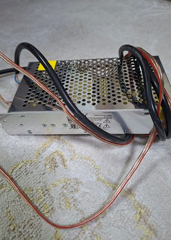 Sarı Kablolu Güç Kaynağı ve Fiş - Görsel 4