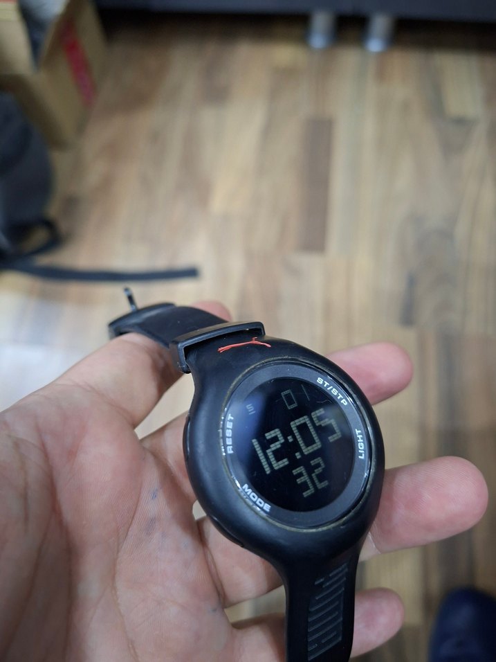 Siyah Dijital Erkek Spor saati. PUMA ORJİNAL - Görsel 5