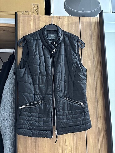 Bershka siyah yelek