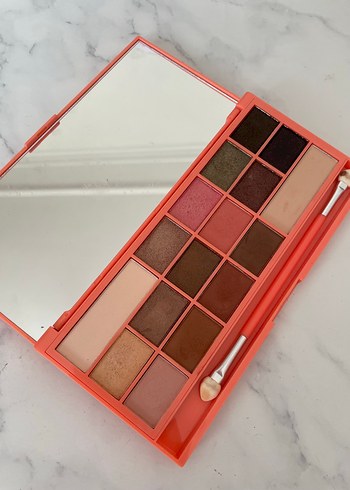 Beden I Heart Makeup Chocolate and Peaches Far Paleti