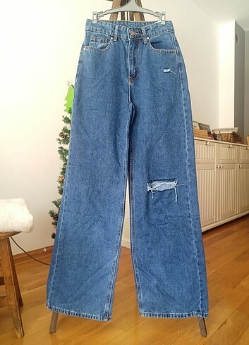 Zara Wide leg jean