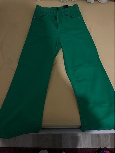 H&M H&M yeşil boru paça pantalon