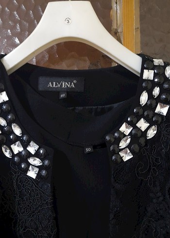 Siyah Nakışlı Düğmeli Kadın Takım - Görsel 4