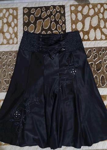 Siyah Nakışlı Uzun  Etek - Görsel 2