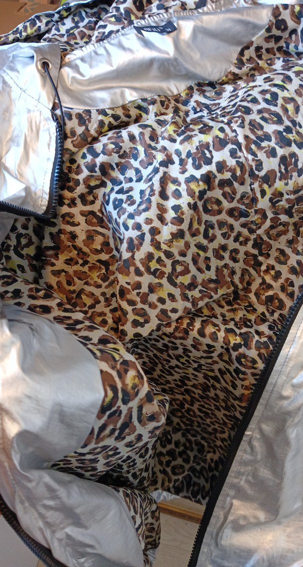 Kadın Gri Kapüşonlu Midi Yağmurluk - Görsel 5