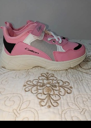 Kız Çocuk Pembe Cırtlı Spor Ayakkabı - Görsel 2