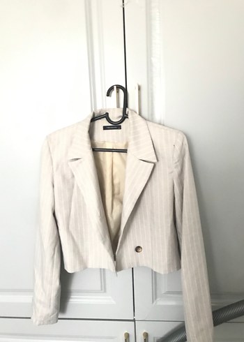 Trendyol & Milla Kısa Blazer Ceket