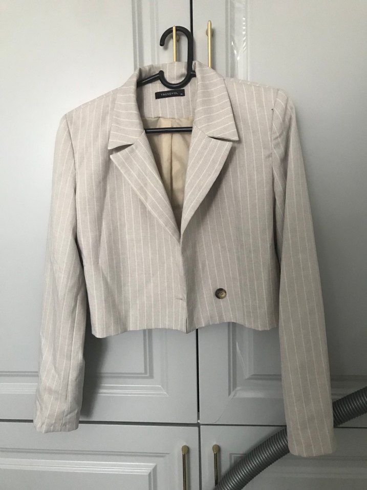 Kısa Blazer Ceket - Görsel 4