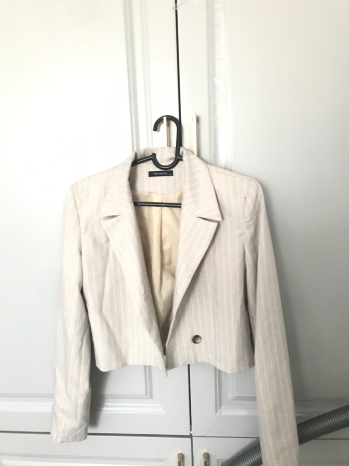 Kısa Blazer Ceket - Görsel 2