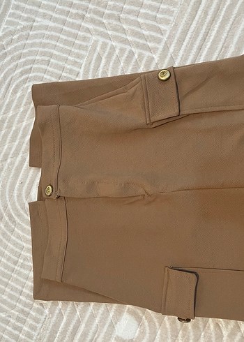 Düğmeli Bej etek - Görsel 5