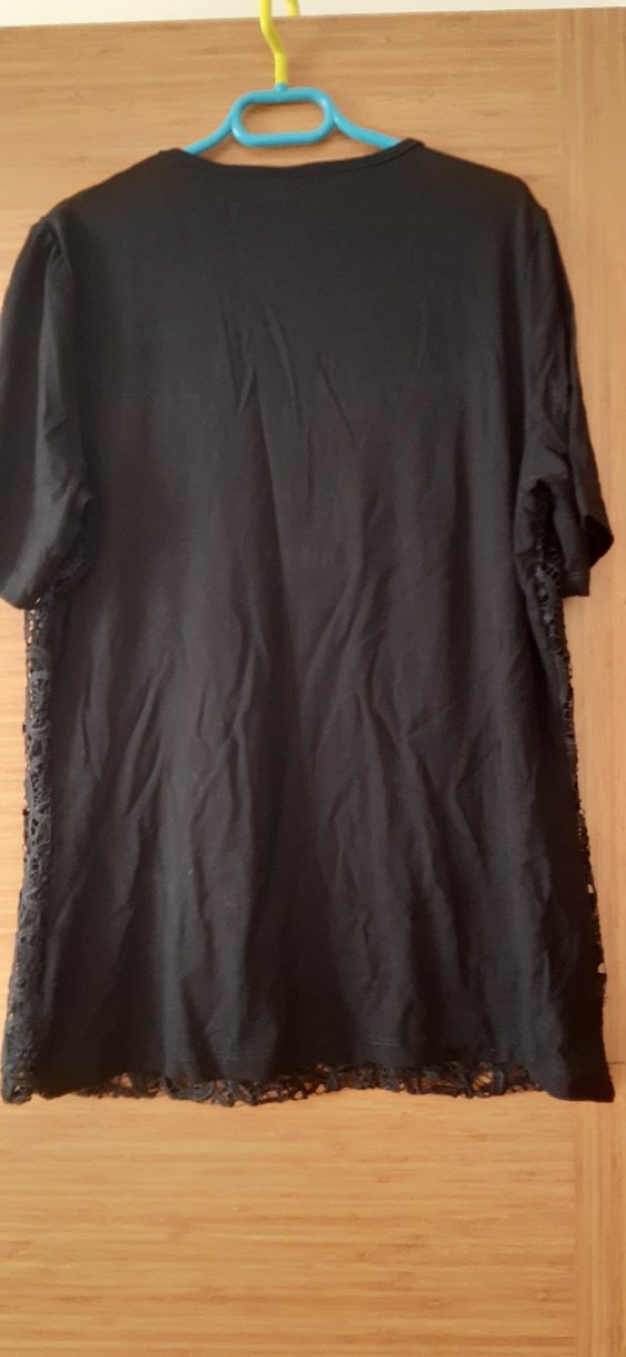 Siyah Dantel Detaylı Kısa Kollu Bluz - Görsel 2