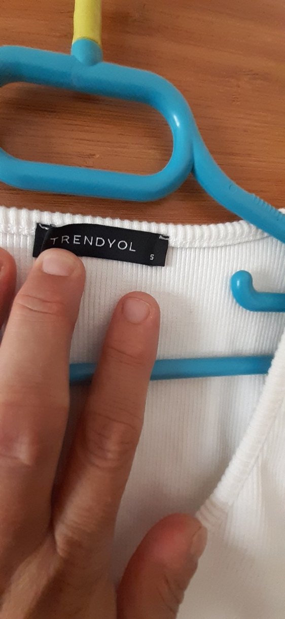 Kız Çocuk Beyaz Düğmeli Kısa Kollu Tişört - Görsel 2