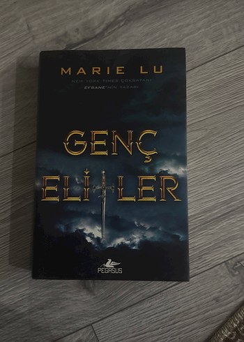 Genç Elitler - Marie Lu
