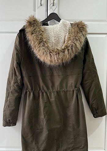 Mavi marka Kürklü haki Kadın mont - Görsel 3