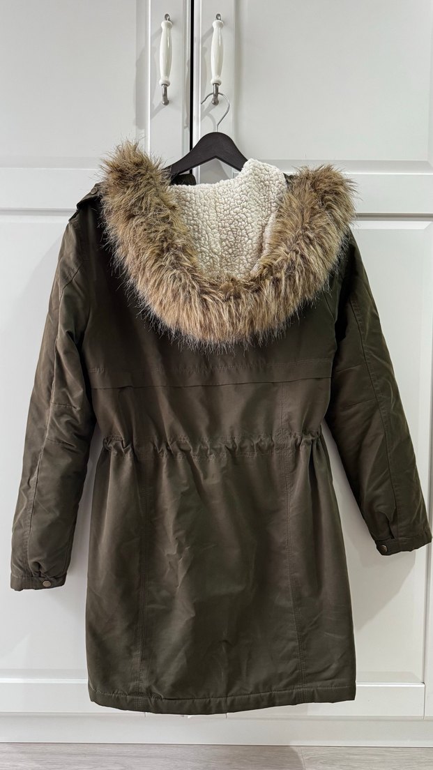 Mavi marka Kürklü haki Kadın mont - Görsel 3