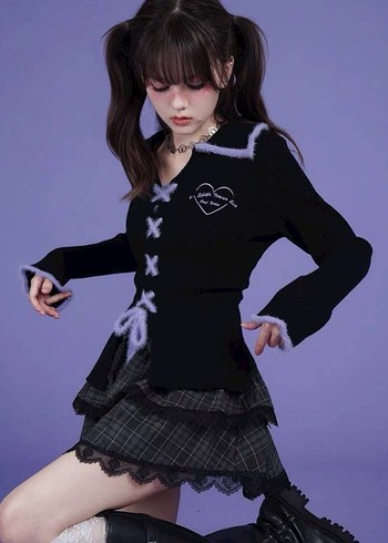 Düğmeli Siyah Gotik Kadın Hırka - Görsel 4