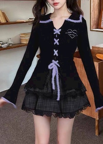 Düğmeli Siyah Gotik Kadın Hırka - Görsel 2