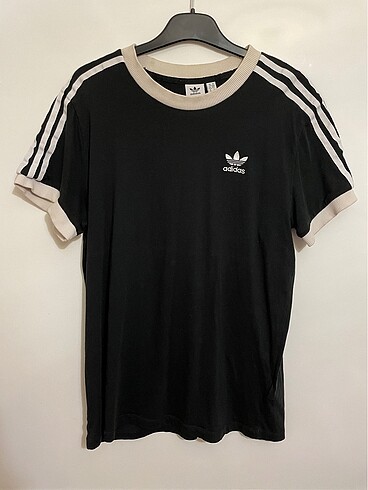 Adidas tshirt