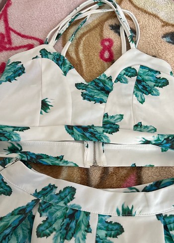 Beyaz Çiçekli Mini Bohem Kadın Tulum - Görsel 3