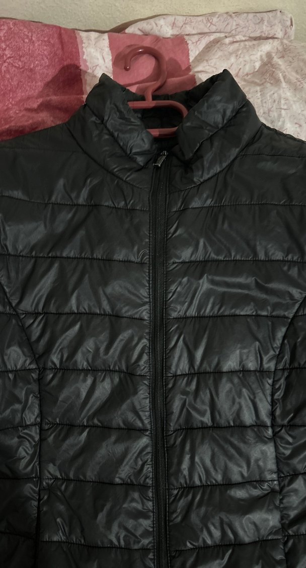 Dik Yaka Siyah Kadın Mont - Görsel 3