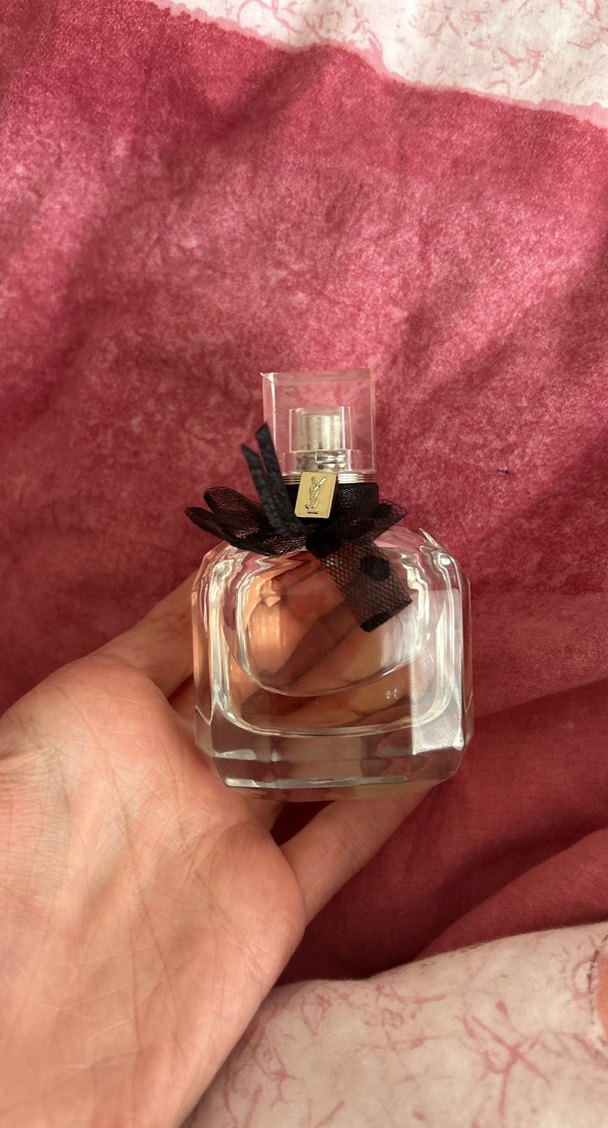 Kadın Parfümü Şişesi Siyah Fiyonklu - Görsel 2